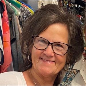 Meet your Posher, Joy